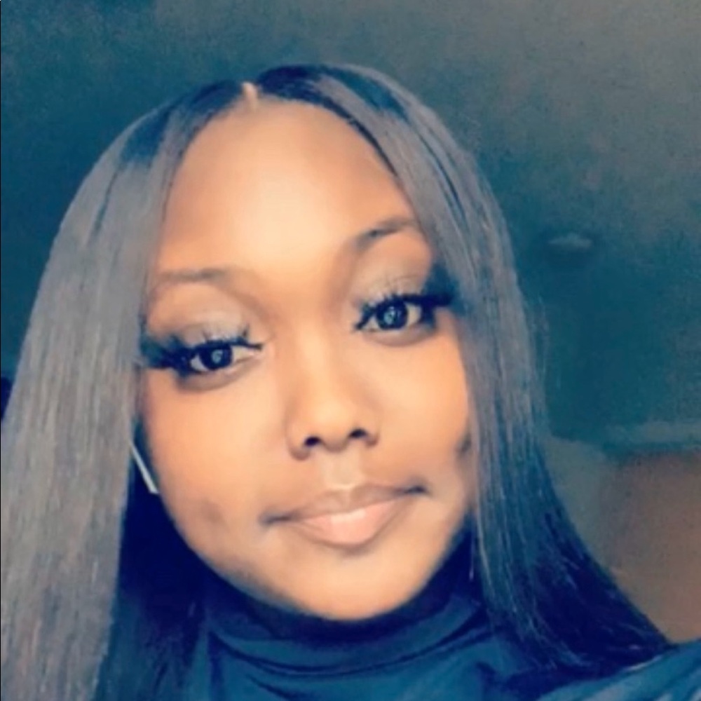 Meet your Posher, Rayelle